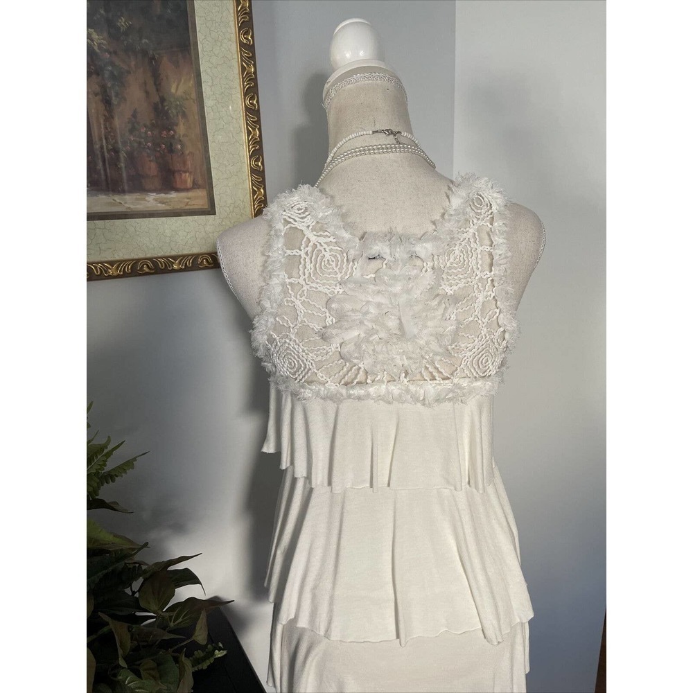 B’leev Womens White Sleeveless Round Neck Layered Ruffle Blouse Top Size Medium - Picture 5 of 8